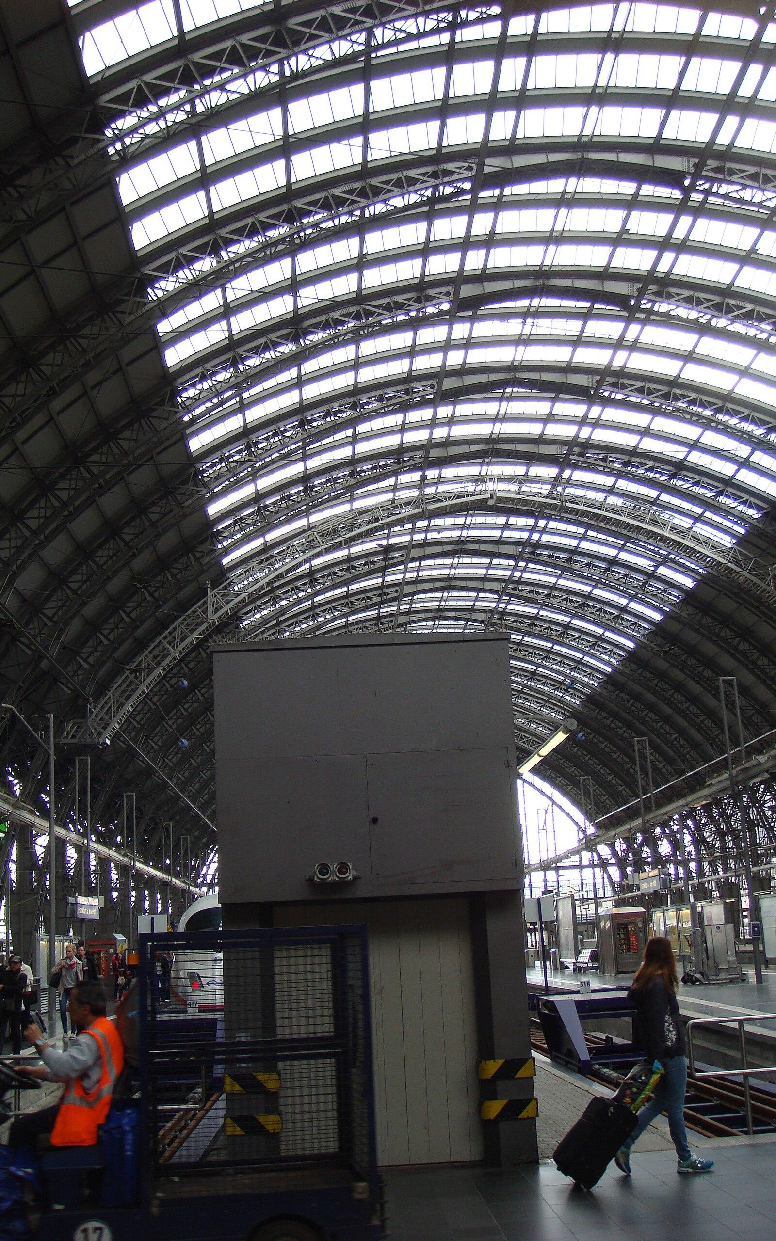 Hauptbahnhof, Frankfurt, Germany panoramio