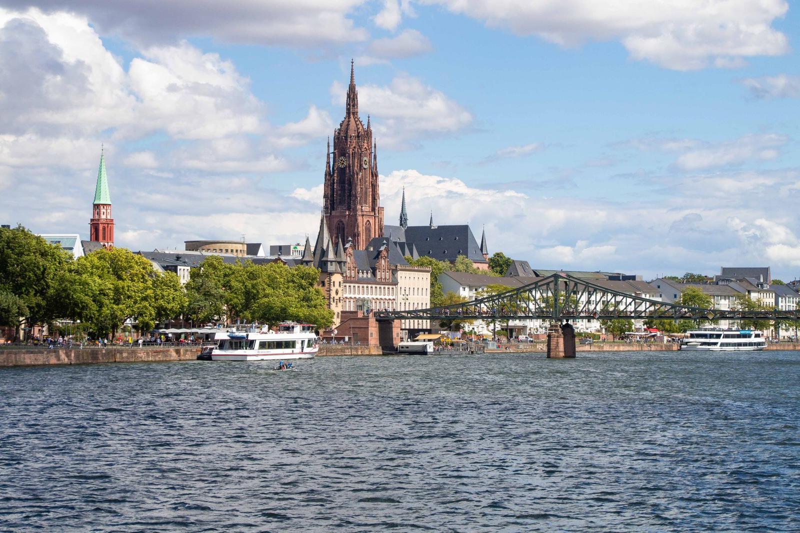 Frankfurt's Emerging Artists Reshape Gallery and Stage Scene This Fall